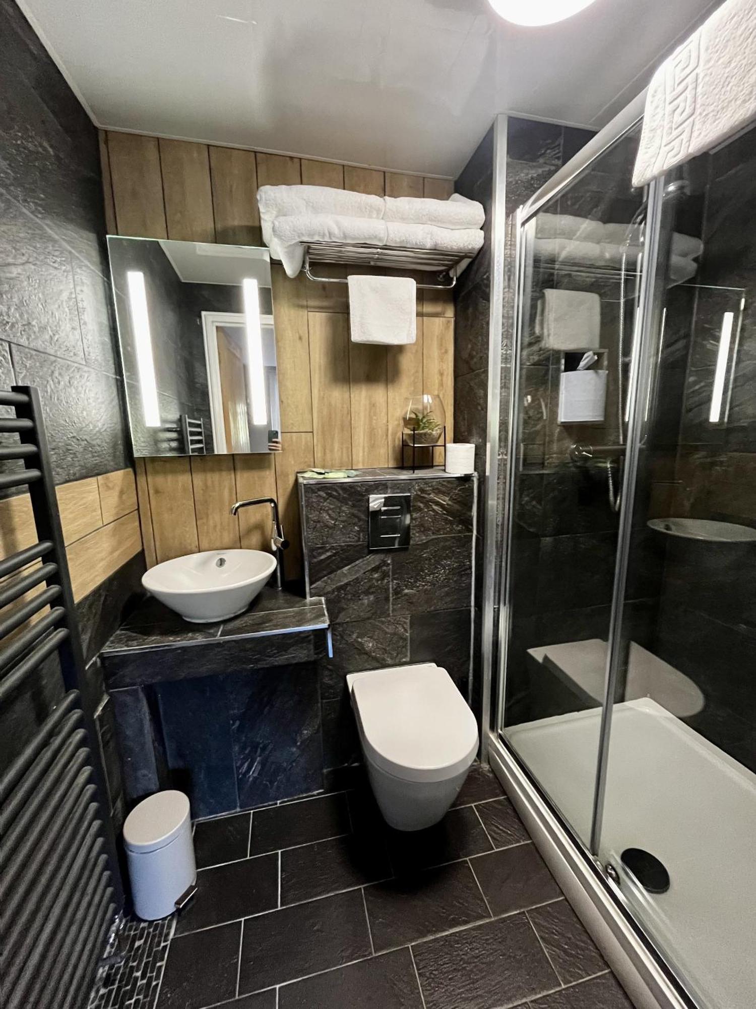 The Blue Bell Crookham Hotel Cornhill on Tweed Room photo
